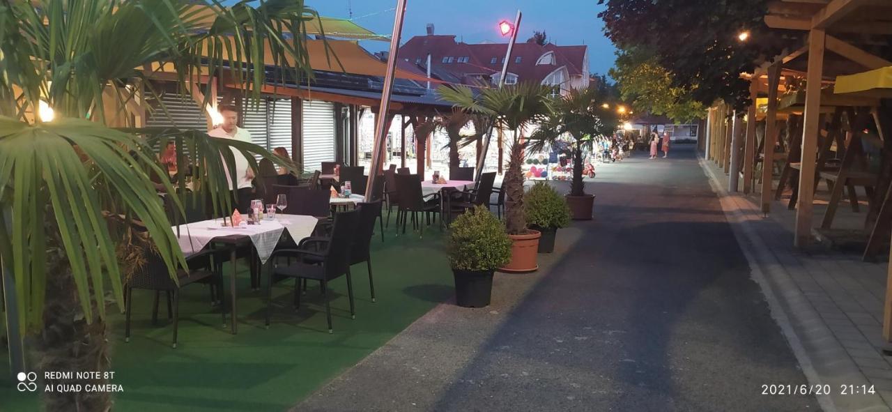 Bbbb Resort Apartman Zalakaros Extérieur photo